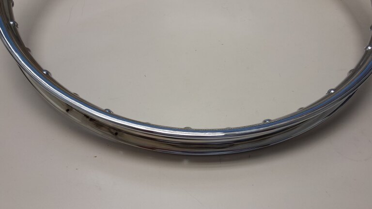 Moped rim / 19 Inch (1.2X19 / 30X484) / 36GTS / Radaelli / UNI / Chromed /