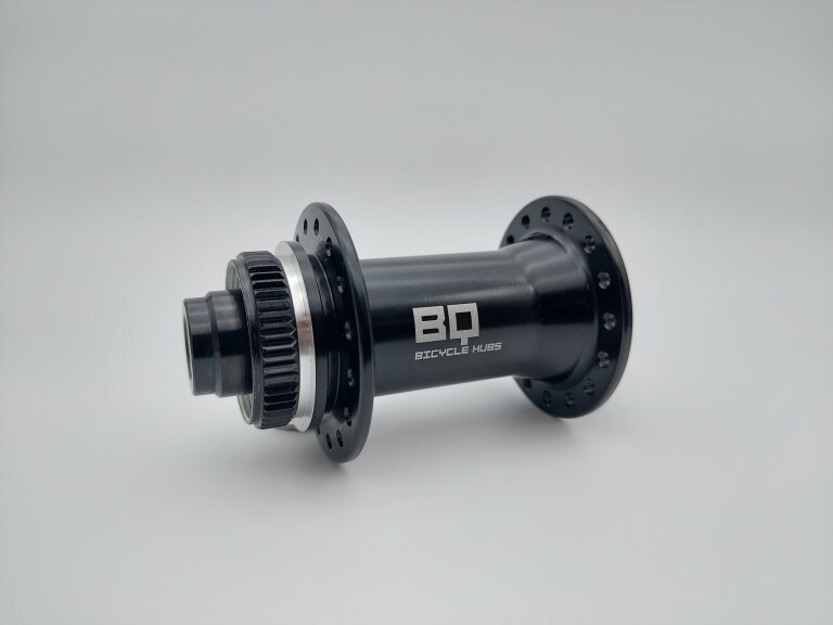 Front hub / 100 MM / Thru axle Ø 12 MM / Disc (Centerlock) / 32GTS / BQ / BQ-FH30520 / Black / Race / Gravel