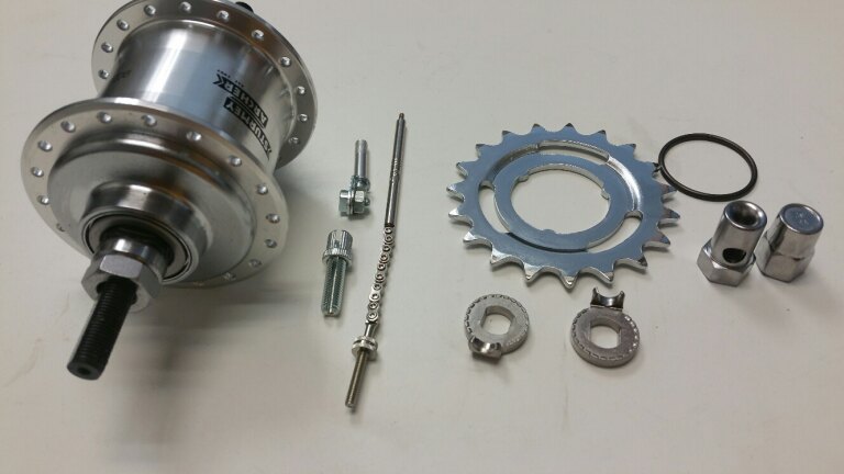 Rear hub / 118 MM / Fixed axle 163 MM / Rim brake / 36GTS / Sturmey Archer / S-RF3 / 3S / Silver / City