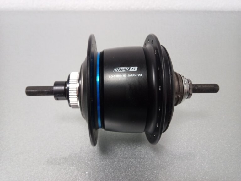 Rear hub / 135 MM / Fixed axle 187 MM / Disc (Centerlock) / 36GTS / Shimano / Nexus Inter 8 SG-C6060-8D / HG Body 36,85 MM / Black / E-Bike