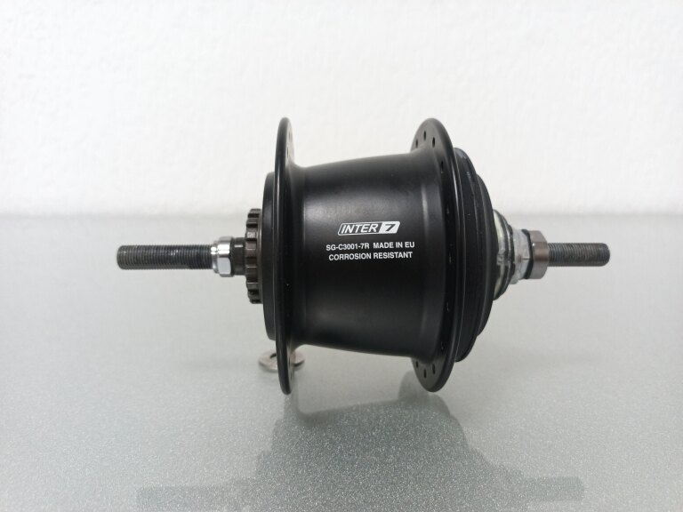 Rear hub / 132 MM / Fixed axle 180 MM / Rollerbrake or Rim brake / 36GTS / Shimano / Nexus Inter 7 SG-C3001-7R / 7S / Black / City