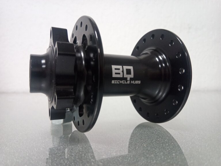 Front hub / 100 MM / Thru axle Ø 15 MM / Disc (6 bolts) / 36GTS / BQ / BQ-FH30504 / Black / E-Bike