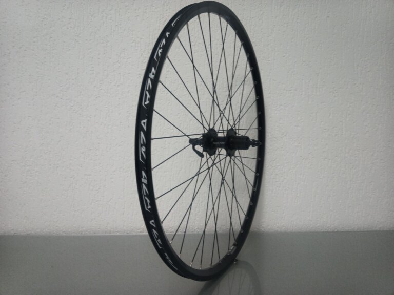 Achterwiel / 622X19C / Rigida - Ryde / ZAC 2000 / Zwart / Shimano / FH-M475 Alivio / HG Body 35 MM  / 135 MM / Disc (6 bout) / Tour