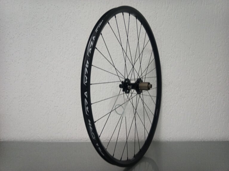 Rear wheel / 622X21C / Rigida - Ryde / ZAC 421 / Black / Novatec / D462SB-A5A-B12 / HG Body 36,85 MM / 148 MM / Disc (6 bolts) / MTB