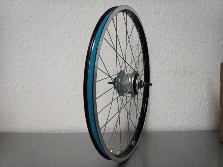 Roue arrière / 559X25C / Rigida - Ryde / Andra 40 / Noir / Shimano / Nexus Inter 8 SG-C6001-8C / 8S / 131 MM / Frein à rétropédalage et frein sur jante / Cargo