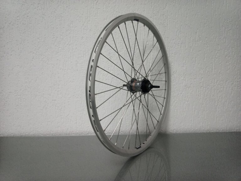 Achterwiel / 559X19C / Rigida - Ryde / X-Plorer / Zilver / Shimano / Nexus Inter 3 SG-3C41 / 3S / 120 MM / Terugtraprem en velgrem / City