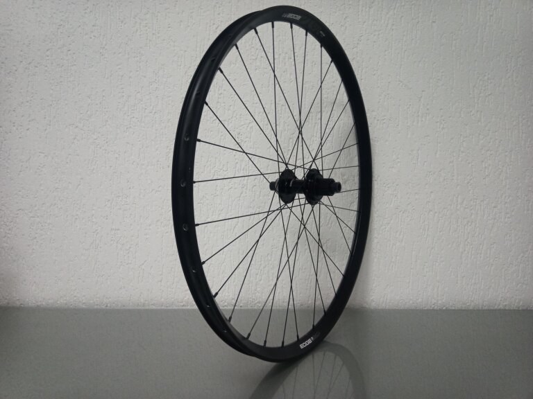 Roue arrière / 622X30C / Rigida - Ryde / Edge M 30 os / Noir / Shimano / FH-M410 Deore / Micro Spline / 148 MM / Disc (Centerlock) / VTT