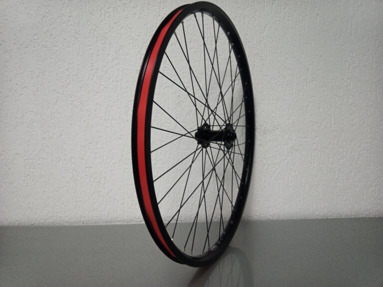 Voorwiel / 622X25C / Rigida - Ryde / Andra 40 / Zwart / BQ / BQ-FH30503 /  / 110 MM / Disc (6 bout) / E-Bike