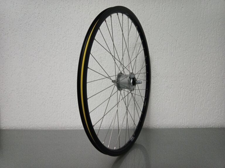 Voorwiel / 622X19C / Rigida - Ryde / Andra 10 / Zwart / Shimano / DH-C3000-3N-NT 6V-3.0W Dynamo /  / 100 MM / Geen rem / City