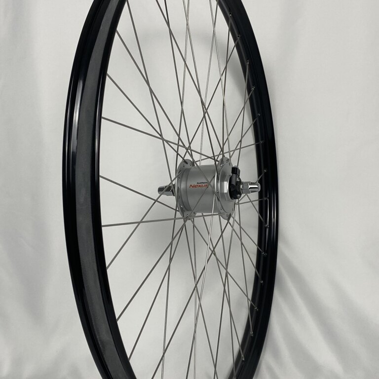 Front wheel / SS 622X24 / Rigida - Ryde / V38 / Black / Shimano / DH-C3000-3N-NT 6V-3.0W Dynamo / / 100 MM / / City