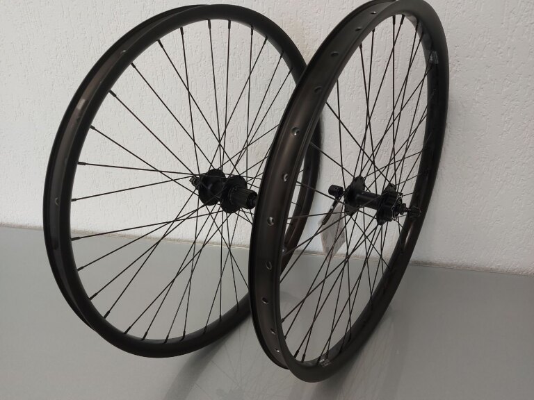 Wheelset / 584X35C / Rigida - Ryde / Rival 35 / Black / Shimano / FH-M525A Deore & HB-M475 Deore / HG Body 35 MM  / 135 MM / Disc (6 bolts) / MTB