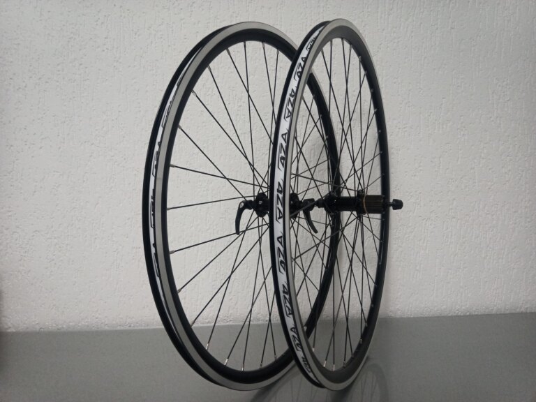 Wheelset / 622X16C / Rigida - Ryde / DP16 / Black / Shimano / FH-RS400 Tiagra / HG Body 36,85 MM / 130 MM / Rim brake / Race