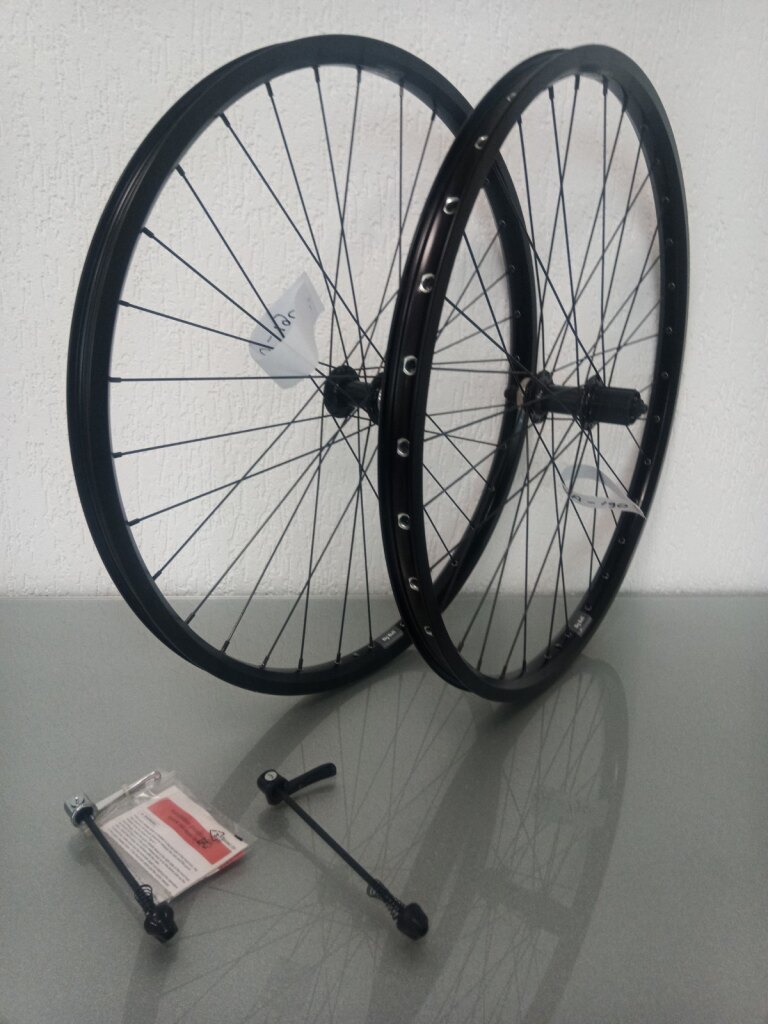 Wheelset / 584X25C / Rigida - Ryde / Big Bull / Black / Shimano / FH-M6000 Deore & HB-RM65 / HG Body 35 MM  / 135 MM / Disc (Centerlock) / MTB