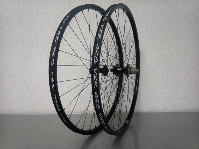 Wheelset / 622X21C / Rigida - Ryde / Andra 321 / Black / Novatec / D462SB-A5A-B12 / HG Body 36,85 MM / 148 MM / Disc (6 bolts) / MTB