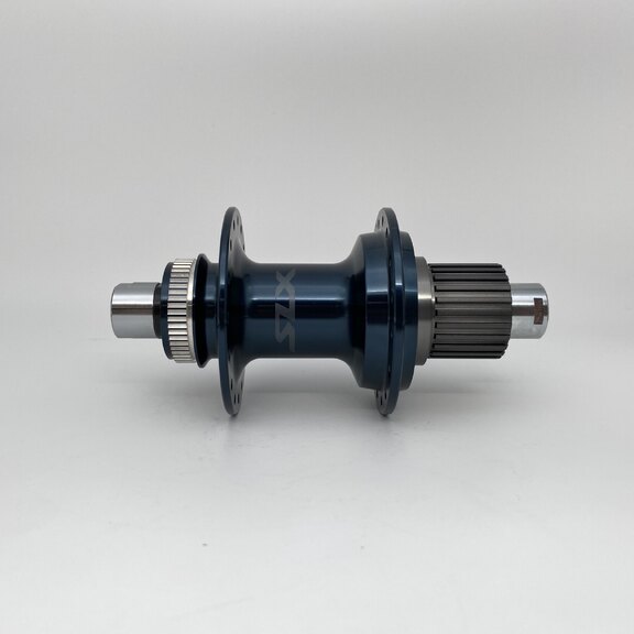 Rear hub / 142 MM / Thru axle Ø 12 MM / Disc (Centerlock) / 32GTS / Shimano / FH-M7110 SLX / Micro Spline / Blue / MTB - Tour 