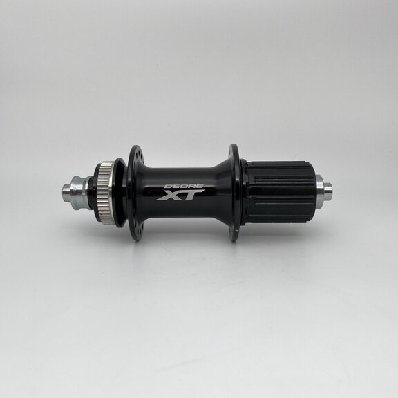 Rear hub / 135 MM / Drop axle / Disc (Centerlock) / 32GTS / Shimano / FH-M8000 Deore XT / HG Body 35 MM  / Black / MTB 