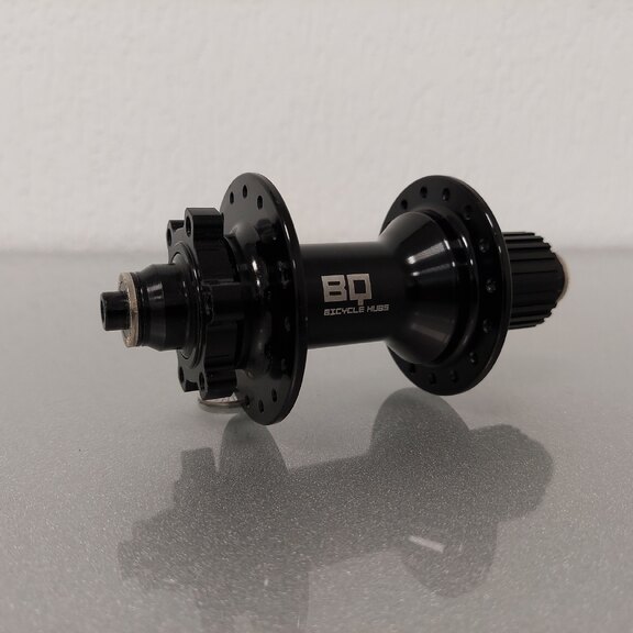 Rear hub / 141 MM / Drop axle / Disc (6 bolts) / 32GTS / BQ / BQ-RH30027 / Micro Spline 12S / Black / Trek X-Caliber 