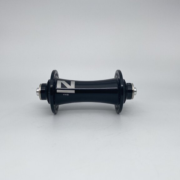 Front hub / 100 MM / Drop axle / Rim brake / 36GTS / Novatec  / UNI / Black / Race 