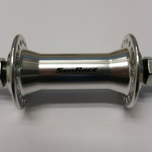 Front hub / 100 MM / Fixed axle 140 MM / Rim brake / 36GTS / Sunrace / HBM45F / Silver / City 