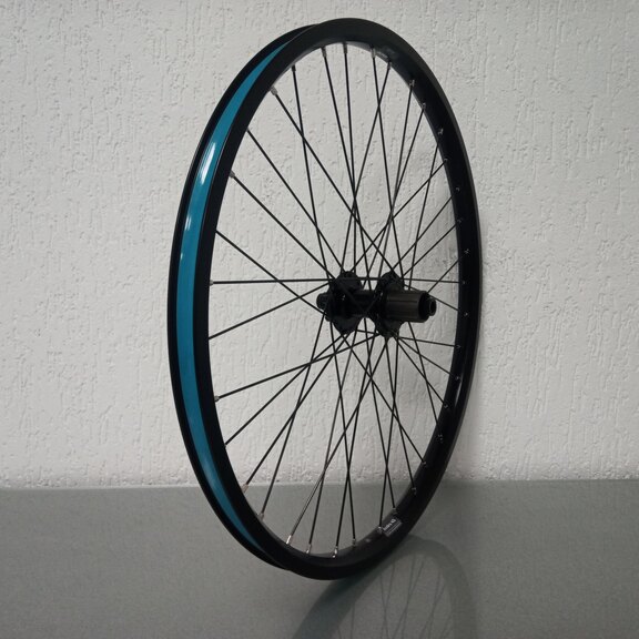 Roue arrière / 559X25C / Rigida - Ryde / Andra 40 / Noir / BQ / BQ-RH30009 / HG Body 35 MM / 142 MM / Disque (6 boulons) / Cargo 