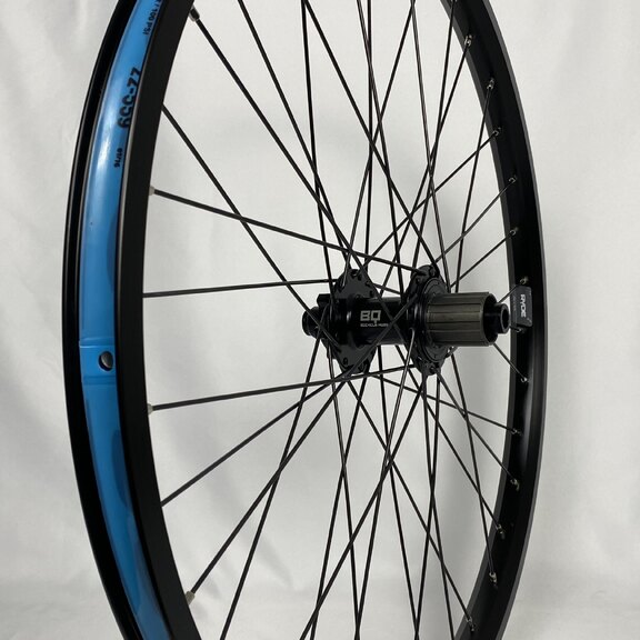 Roue arrière / 559X25C / Rigida - Ryde / Andra 40 / Noir / BQ / BQ-RH30009 / HG Body 35 MM / 142 MM / Disque (6 boulons) / Cargo 