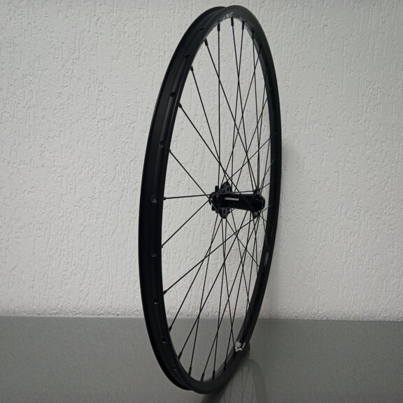 Front wheel / 622X22C / Rigida - Ryde / Yura 22mm / Black / Novatec / D791SB/A /  / 100 MM / Disc (6 bolts) / Gravel 