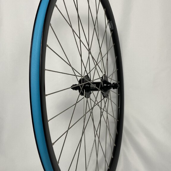 Front wheel / 622X19C / Rigida - Ryde / Dutch 19 / Black / BQ / BQ-FH30519 / / 100 MM / Disc (6 bolt) / E-Bike 