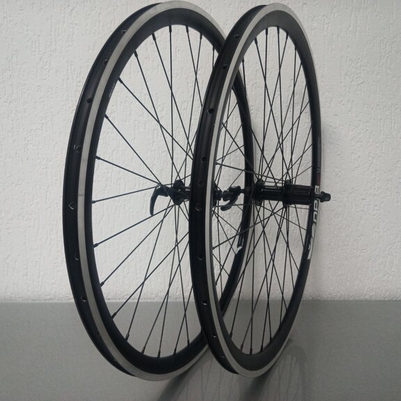 Wielset / 622X18C / Rigida - Ryde / DP18 Speed / Zwart / Shimano / FH-RS400 Tiagra / HG Body 36,85 MM / 130 MM / Velgrem / Race 