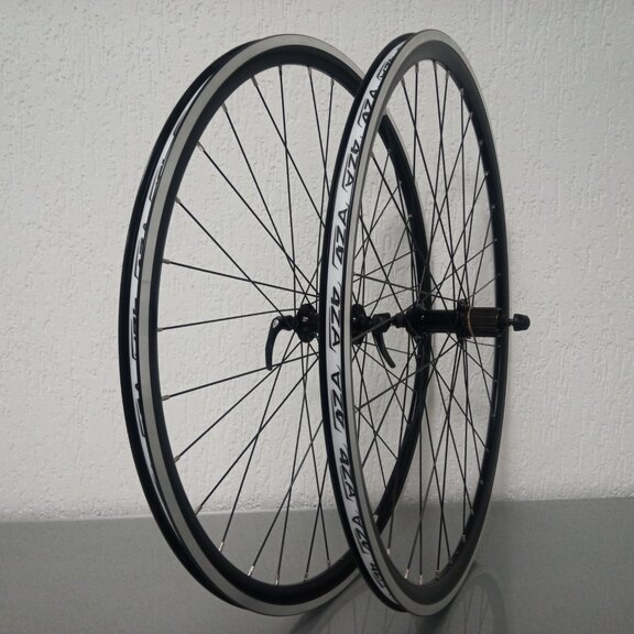 Wielset / 622X16C / Rigida - Ryde / DP16 / Zwart / Shimano / FH-RS400 Tiagra / HG Body 36,85 MM / 130 MM / Velgrem / Race 