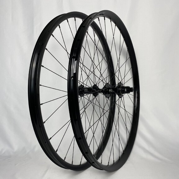 Wielset / 622X30C / Race Face / AR Offset 30 / Zwart / BQ / BQ-RH30019 / SRAM XD(R) 11S/12S / 148 MM / Disc (Centerlock) / MTB 