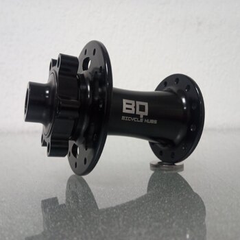 Vorderradnabe / 100 MM / Steckachse Ø 12 MM / Disc (6 Schrauben) / 24GTS / BQ / BQ-FH30506 / Schwarz / Race