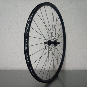 Voorwiel / 622X21C / Rigida - Ryde / ZAC 421 / Zwart / Shimano / HB-RM65 /  / 100 MM / Disc (Centerlock) / MTB - Tour