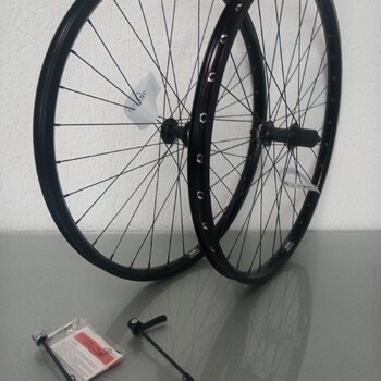 Wielset / 584X25C / Rigida - Ryde / Big Bull / Zwart / Shimano / FH-M6000 Deore & HB-RM65 / HG Body 35 MM  / 135 MM / Disc (Centerlock) / MTB