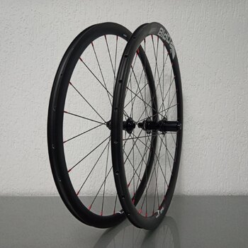 Paire de roues / 622X18C / Rigida - Ryde / DP18 Speed ​​​​Disc / Noir / BQ / BQ-RH30002 / HG Body 36,85 MM / 142 MM / Disc (Centerlock) / Race