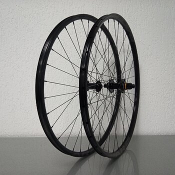 Laufradsatz / 622X25C / Race Face / AR Offset 25 / Schwarz / BQ / BQ-RH30019 / SRAM XD(R) 11S/12S / 148 MM / Disc (Centerlock) / MTB